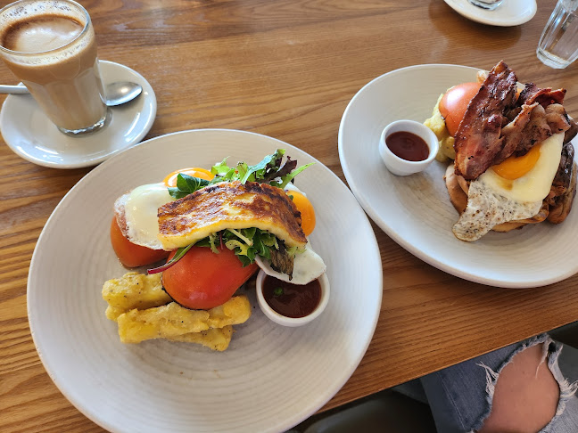 Comments and reviews of The River Kitchen
