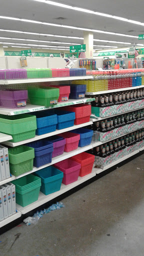 Dollar Store «Dollar Tree», reviews and photos, 3395 Great Neck Rd, Amityville, NY 11701, USA