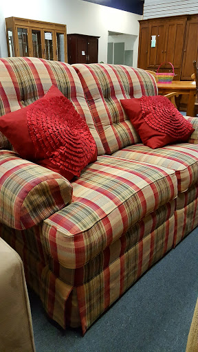 Thrift Store «Society of St. Vincent de Paul Long Beach Thrift Store», reviews and photos