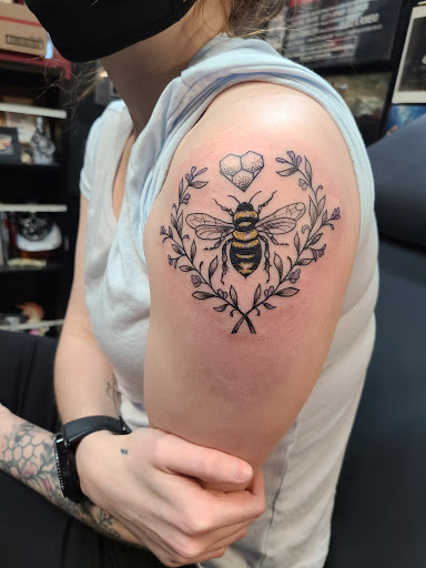 Tattoo Shop «Infinite Art Tattoo Studio», reviews and photos, 3930 Secor Rd, Toledo, OH 43623, USA