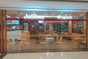 Jollibee City Centre Sharjah image