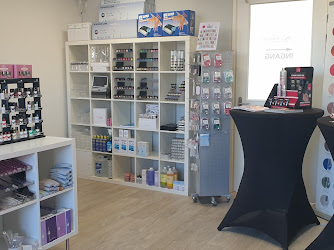 La Queens Beautycompany - Salon - Opleidingen & Groothandel