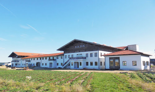 InnSalzach Hoch- und Tiefbau GmbH Münchener Str. 10, 84562 Mettenheim, Deutschland