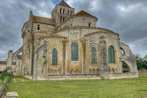 Abbaye Saint Jouin De Marnes image
