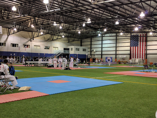 Outdoor Sports Store «Ho Chunk Sports and Expo Center», reviews and photos, 10 Southland Dr, Lynwood, IL 60411, USA