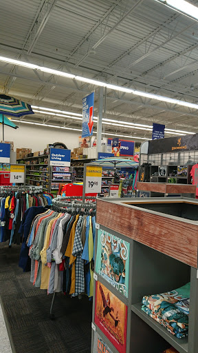 Sporting Goods Store «Academy Sports + Outdoors», reviews and photos, 14260 Manchester Rd, Manchester, MO 63011, USA
