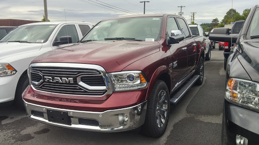 Dodge Dealer «Fayetteville Dodge Inc», reviews and photos, 5427 N Burdick St, Fayetteville, NY 13066, USA