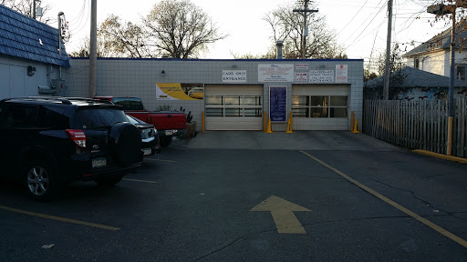 Central Car Wash en Minneapolis
