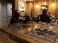 Atmosphère du Le Zinc à Raoul (restaurant savoyard) à Annecy - n°8