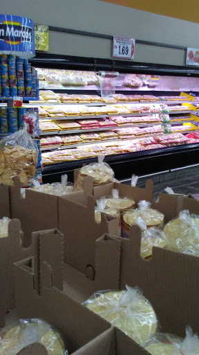 Grocery Store «Superior Grocers», reviews and photos, 7300 Atlantic Ave, Bell, CA 90201, USA