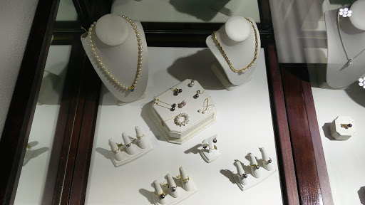 Jewelry Store «E.D. Marshall Jewelers Tempe», reviews and photos, 7650 S McClintock Dr Suite 102, Tempe, AZ 85284, USA