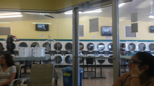 Laundromat «Laundromart North Fort Myers», reviews and photos, 216 Pondella Rd, North Fort Myers, FL 33903, USA