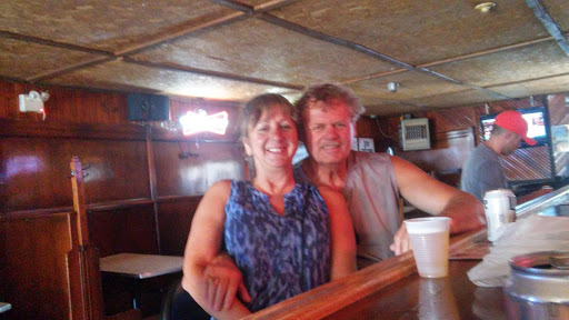 Karaoke Bar «Yankee Bar & Grill», reviews and photos, 5482 Lake Rd E, Geneva, OH 44041, USA