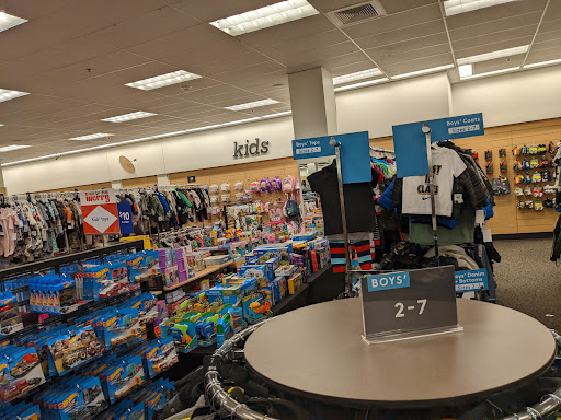 Department Store «Nordstrom Rack The Gallery At Westbury Plaza», reviews and photos, 1040 Old Country Rd, Garden City, NY 11530, USA