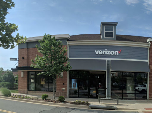 Cell Phone Store «Verizon», reviews and photos, 1612 Village Market Boulevard Southeast #115, Leesburg, VA 20175, USA