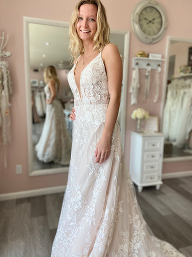 Bridal Shop «Here Comes The Dress», reviews and photos, 850 E 1050 N #101, Chesterton, IN 46304, USA