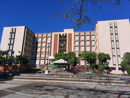 Medical universities in San Salvador