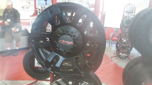 Tire Shop «Discount Tire Store - San Diego, CA», reviews and photos, 5860 Miramar Rd, San Diego, CA 92121, USA