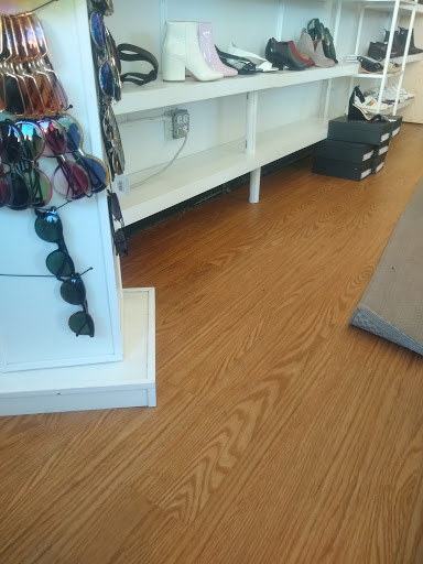 Shoe Store «Shoe Market», reviews and photos, 160 N 6th St, Brooklyn, NY 11211, USA