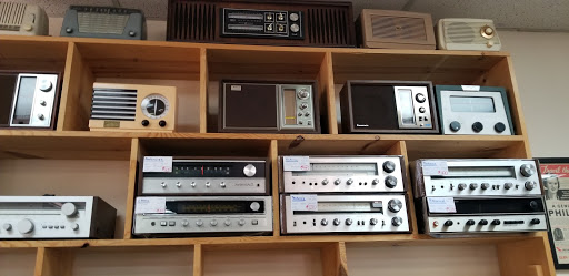 Electronics Store «Galaxie Electronics», reviews and photos, 2136 Murray Ave, Pittsburgh, PA 15217, USA