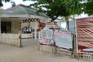 Quinale Beach Bar image