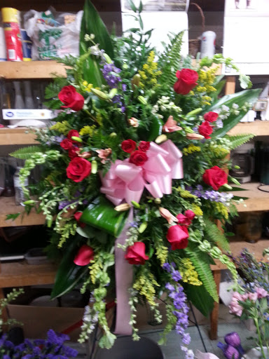 Florist «A & B Florist», reviews and photos, 908 S Cashua Dr, Florence, SC 29501, USA