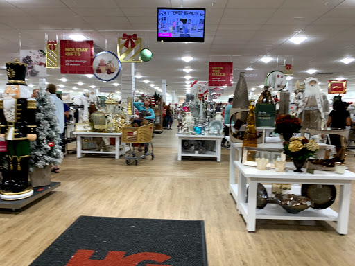Department Store «Marshalls & HomeGoods», reviews and photos, 5915 20th St, Vero Beach, FL 32966, USA