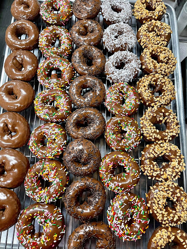 Donut Shop «Los Banos Donut Shop», reviews and photos, 609 W Pacheco Blvd, Los Banos, CA 93635, USA
