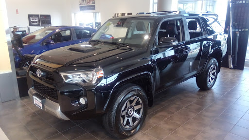 Used Car Dealer «Germain Toyota of Columbus», reviews and photos, 5711 Scarborough Blvd, Columbus, OH 43232, USA