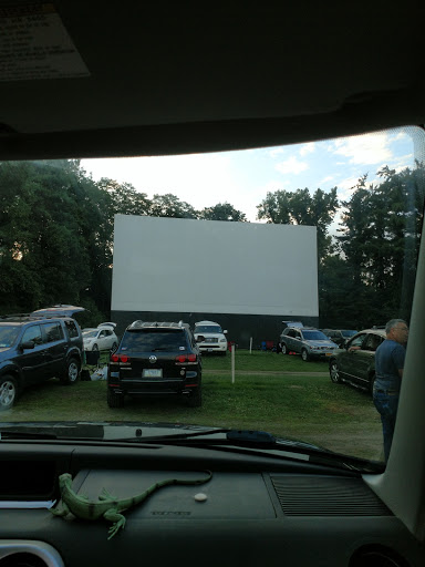 Drive-in Movie Theater «Overlook Drive-In Theatre», reviews and photos, 126 De Garmo Rd, Poughkeepsie, NY 12601, USA