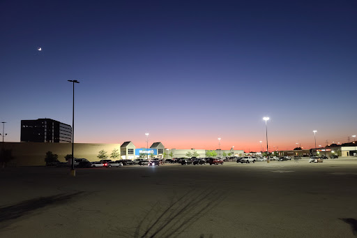 Discount Store «Walmart», reviews and photos, 1460 Golf Rd, Rolling Meadows, IL 60008, USA