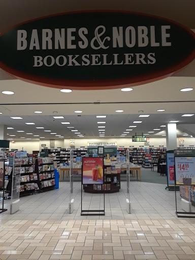 Book Store «Barnes & Noble», reviews and photos, 7851 Tysons Corner Center, McLean, VA 22102, USA