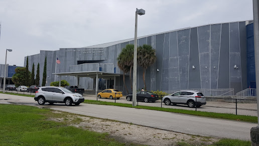 Alonzo and Tracy Mouring SHS Biscayne Bay