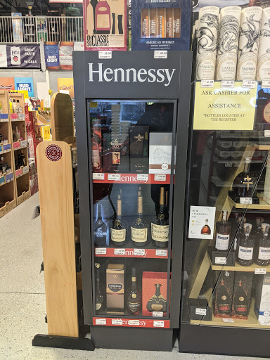 Liquor Store «Joe Canals Liquor», reviews and photos, 6036 E Black Horse Pike, Egg Harbor Township, NJ 08234, USA