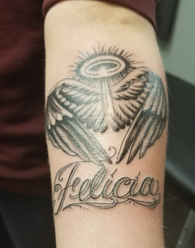 Tattoo Shop «Aces Tattoos», reviews and photos, 1776 Teasley Ln, Denton, TX 76205, USA