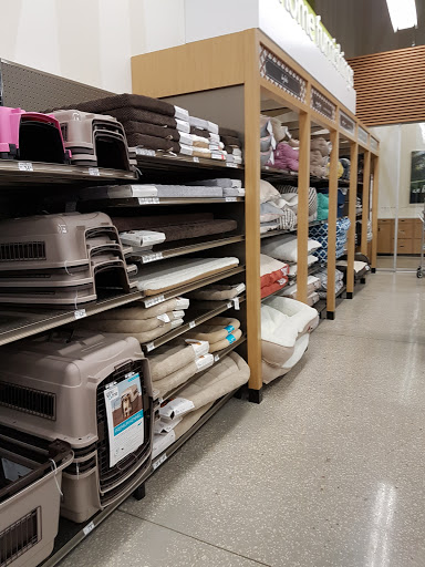 Pet Supply Store «Petco Animal Supplies», reviews and photos, 11147 Park Blvd N, Seminole, FL 33772, USA