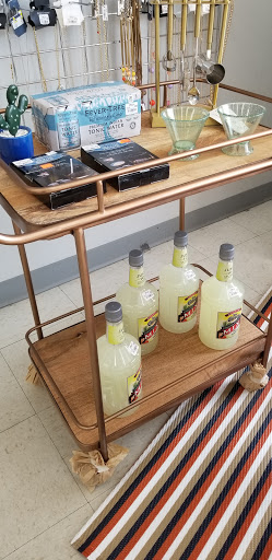 Discount Store «Discount Fashion Warehouse Kettering», reviews and photos, 2836 Wilmington Pike, Kettering, OH 45419, USA