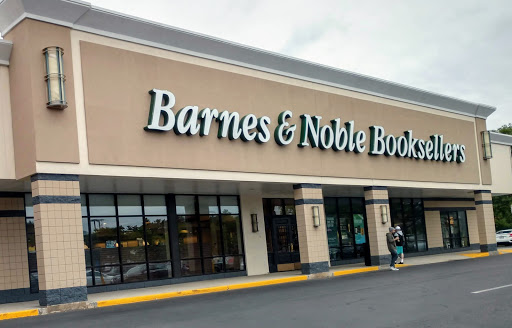 Book Store «Barnes & Noble», reviews and photos, 444 Broadway, Saugus, MA 01906, USA