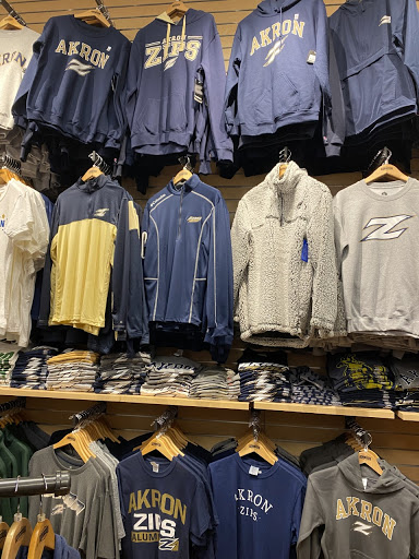 Sportswear Store «Rally House Parma», reviews and photos, 7891 W Ridgewood Dr, Parma, OH 44129, USA