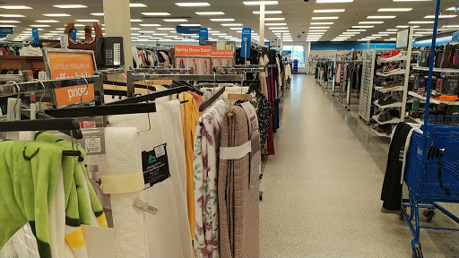 Clothing Store «Ross Dress for Less», reviews and photos, 2733 Gulf to Bay Blvd, Clearwater, FL 33759, USA