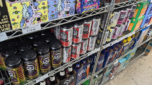 Liquor Store «Lake Wine & Spirits», reviews and photos, 404 W Lake St, Minneapolis, MN 55408, USA