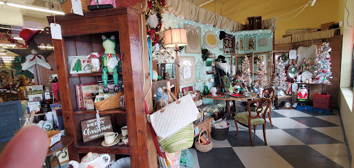 Antique Store «Craftiques Mall - NW Military», reviews and photos, 2375 NW Military Hwy, San Antonio, TX 78231, USA