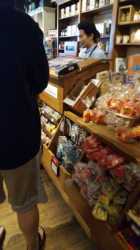 American Restaurant «Cracker Barrel Old Country Store», reviews and photos, 1215 E Lancaster Ave, Downingtown, PA 19335, USA