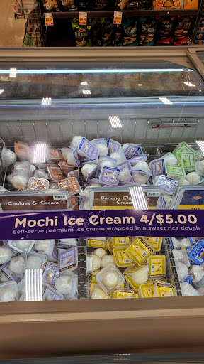 Grocery Store «Fred Meyer», reviews and photos, 777 NW Kings Blvd, Corvallis, OR 97330, USA