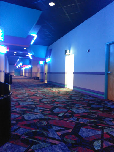 Movie Theater «Regal Cinemas Medina 16», reviews and photos, 200 W Reagan Pkwy, Medina, OH 44256, USA