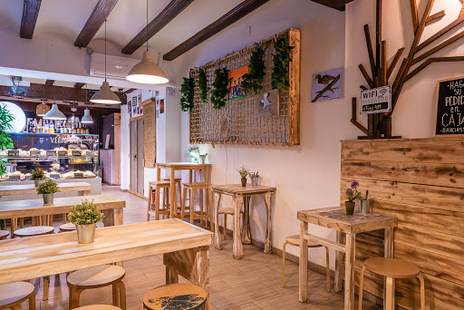 Dempanadas (Barrio De El Carmen)