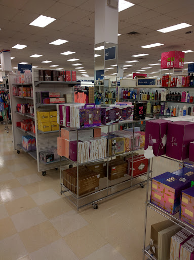 Department Store «Marshalls», reviews and photos, 625 W Edgar Rd, Linden, NJ 07036, USA