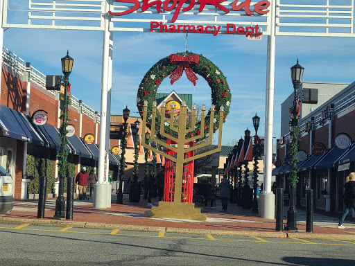 Shopping Mall «Plainview Shopping Center», reviews and photos, 381 S Oyster Bay Rd, Plainview, NY 11803, USA