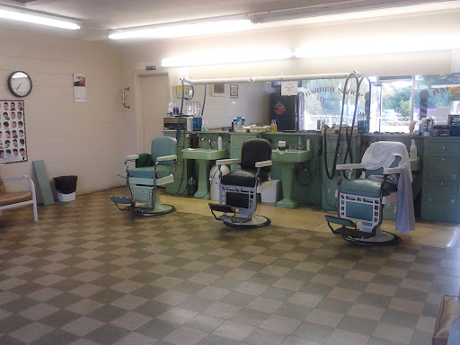 Barber Shop «Cowles Barber Shop», reviews and photos, 10 W 12th Ave, Bowling Green, KY 42101, USA