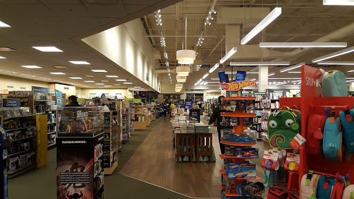 Book Store Barnes Noble Booksellers El Paso Fountains At Farah